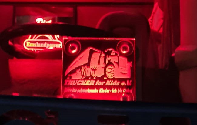 Vereins – LED-Schild für die Frontscheibe im LKW Größe 15 x 15