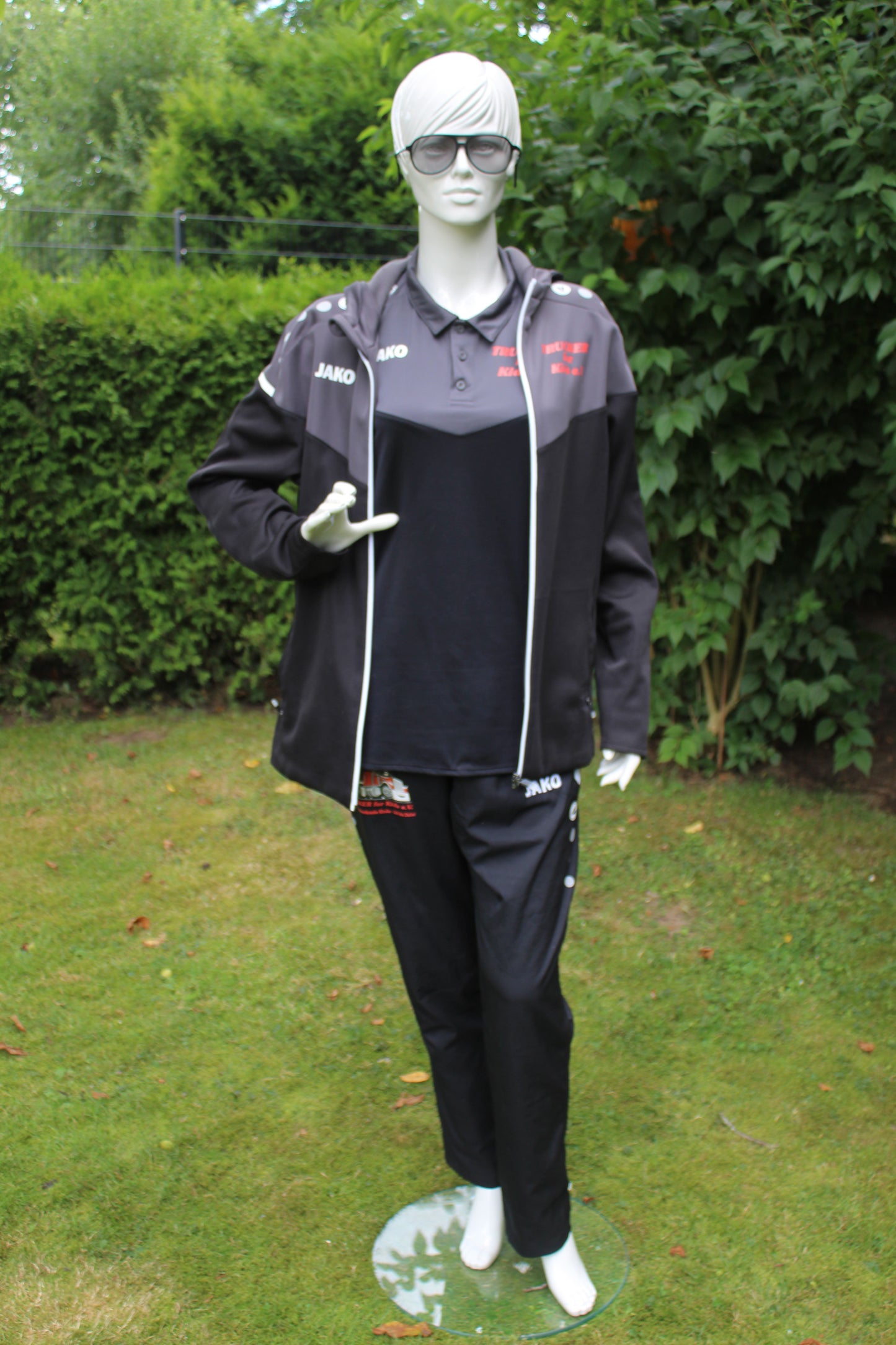 Sportsachen vom Verein Jako Kapuzenjacke Champ 2.0