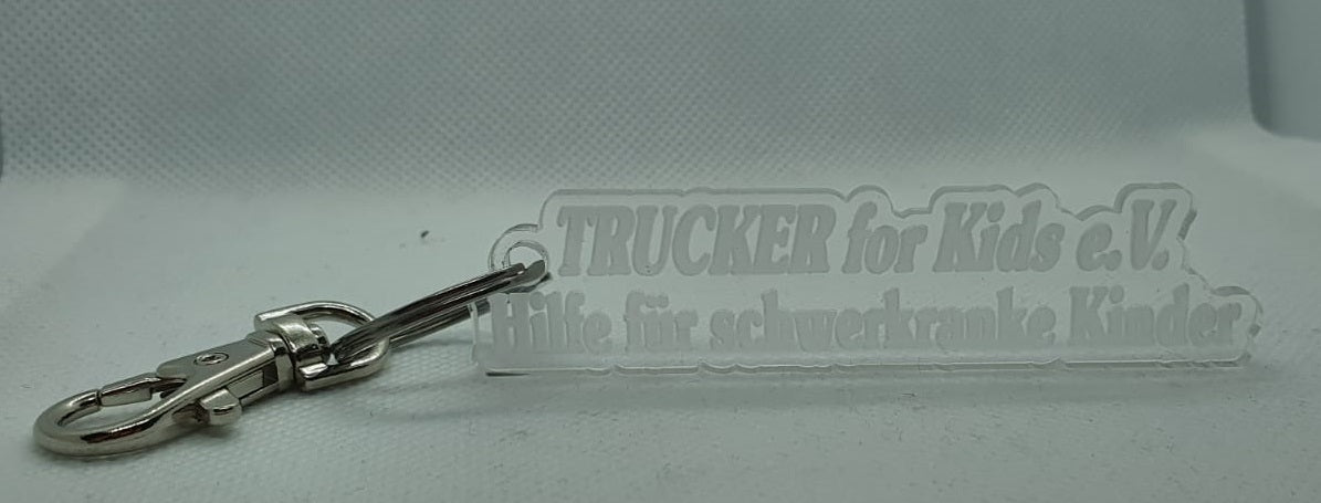 Schlüsselanhänger aus Plexiglas mit individuell graviertem Schriftzug 🔑✨