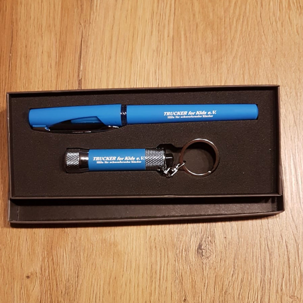 pen og lommelygte