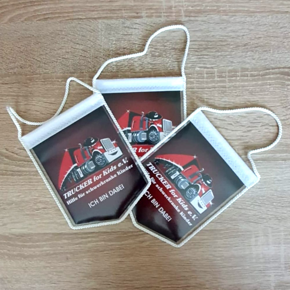 🚩 Exklusiv erhältlich: Der Trucker-for-Kids Wimpel – beidseitig bedruckt! 🚩