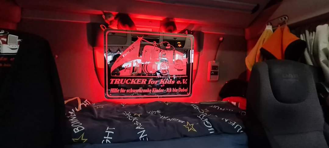 Klub - LED skilt til bagvæg i lastbilen størrelse 80 x 60